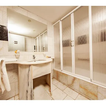 Hotel Panorama Plaza 3*